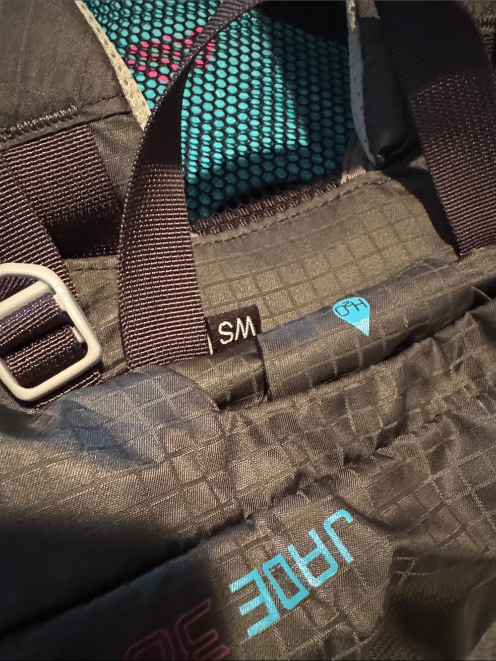 Gregory 38L multi day hiking backpack - women’s small - Picture 7 of 7